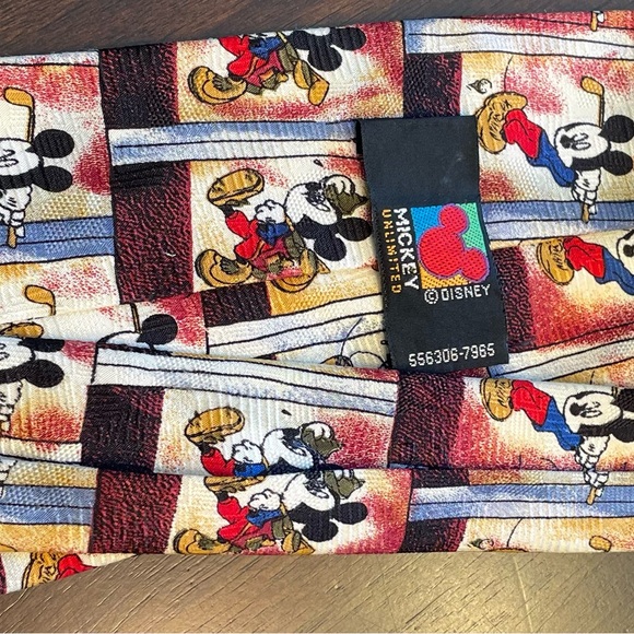 Mickey Unlimited Mickey Mouse Golfing Golf Golfer Necktie Tie - Picture 3 of 3